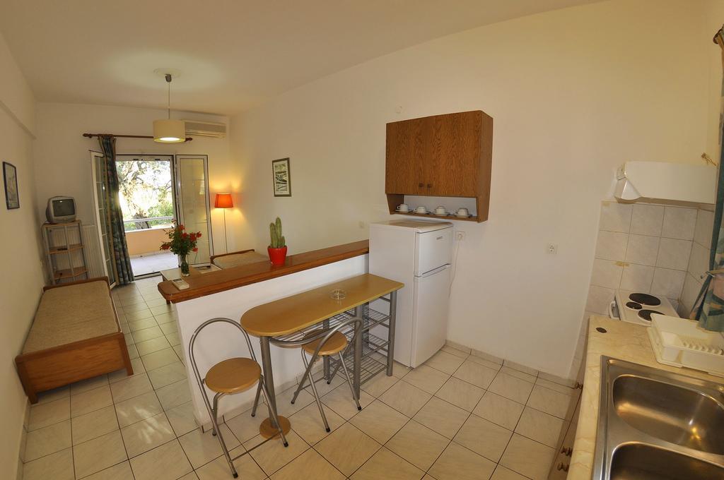 Egli Apartments Kontokali Dış mekan fotoğraf