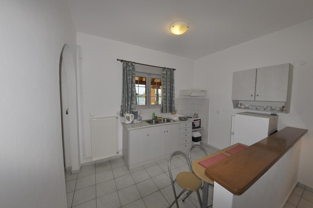 Egli Apartments Kontokali Oda fotoğraf